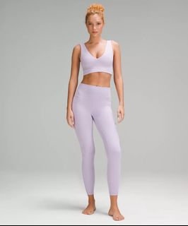 (Category: ) located in . Submitted by clutteredwardrobe (Listing ID 1331894233, Image 1). Description: .