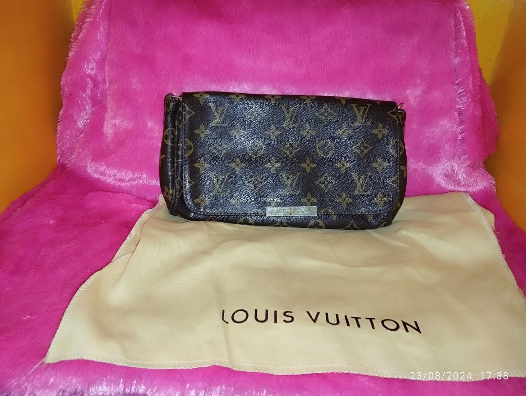 LV MM favorite (Category: Luxury Bags & Wallets) located in Quezon City. Submitted by ak_magtanao (Listing ID 1331769360, Image 3). Description: Crossbody leather bag Very very good condition Coded and órígíñàl From japan With dustbag.