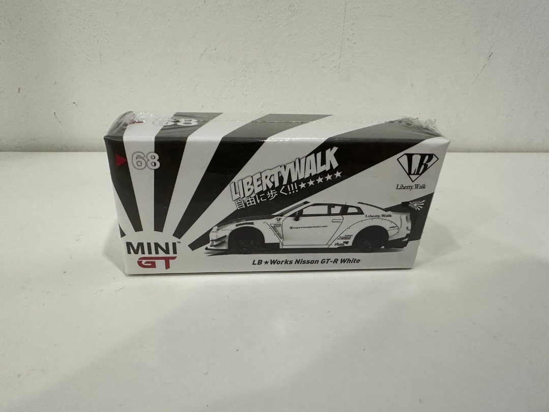 White LB★Works Nissan ☆MINIGT☆68 GT-R