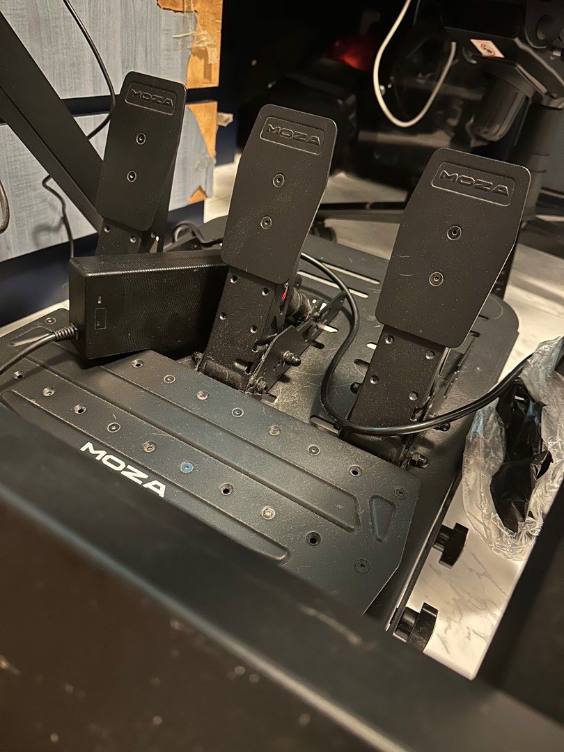 Moza R5 Sim Racing complete rig, Video Gaming, Gaming Accessories ...