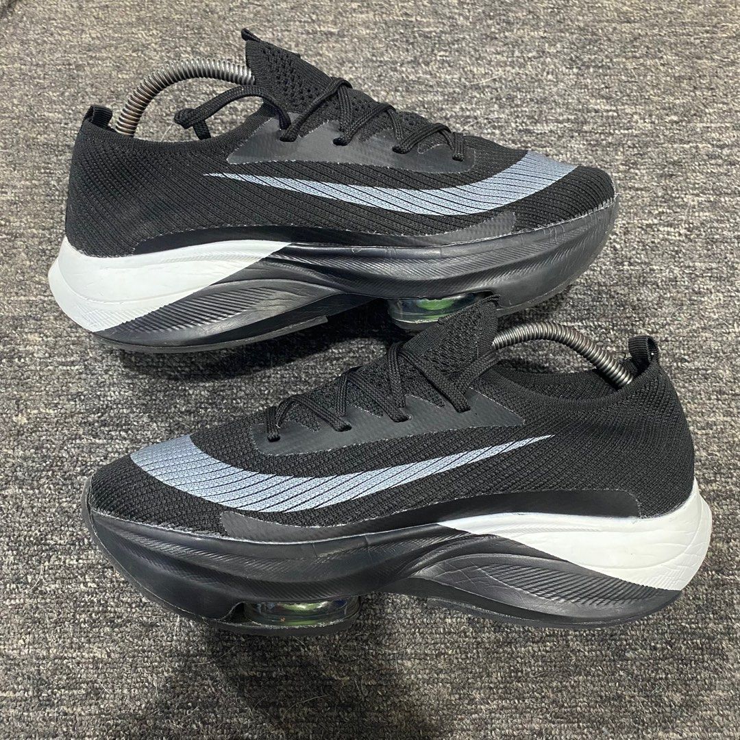 N I KE AIR ZOOM ALPHAFLY (Category: Sneakers) located in Cebu City. Submitted by cjayzuno04940 (Listing ID 1331914352, Image 3). Description: N I KE AIR ZOOM ALPHAFLY ORIGINAL✅ US MENS-8.5 US WOMENS-9.5 EUR-41.5 CM-26.5 EXCELLENT CONDITION (REMOVED SIZE TAG).