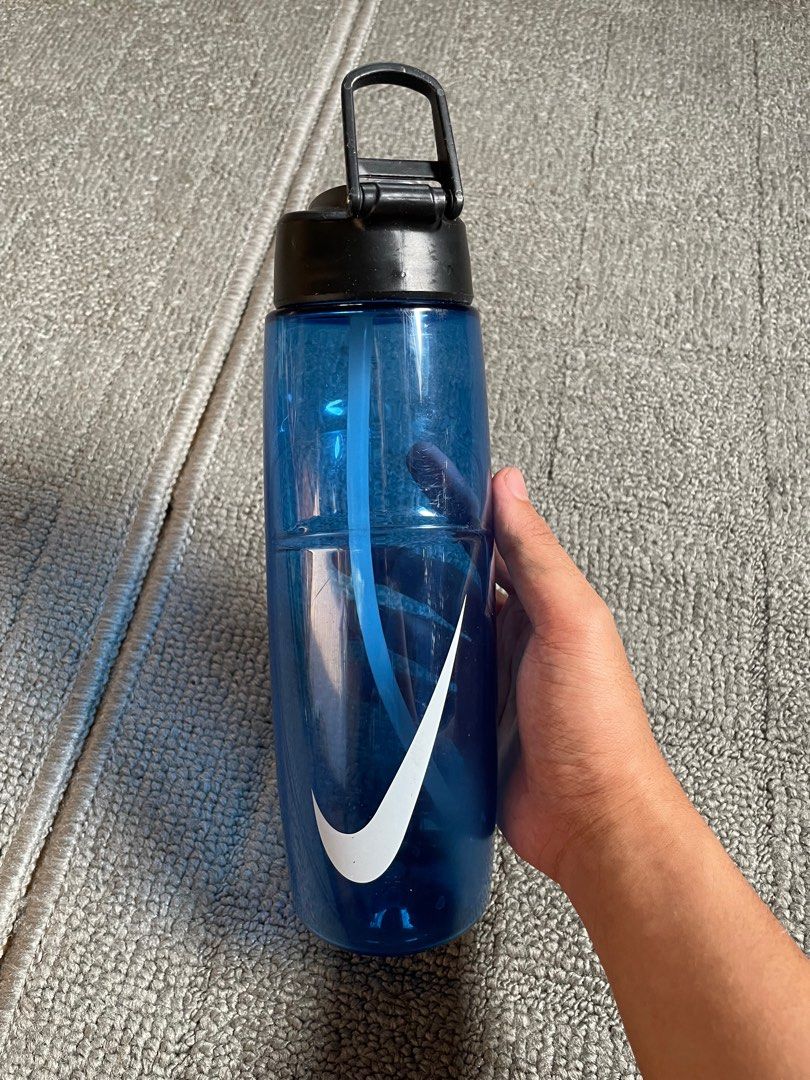 Nike t1 training swoosh water bottle clearance