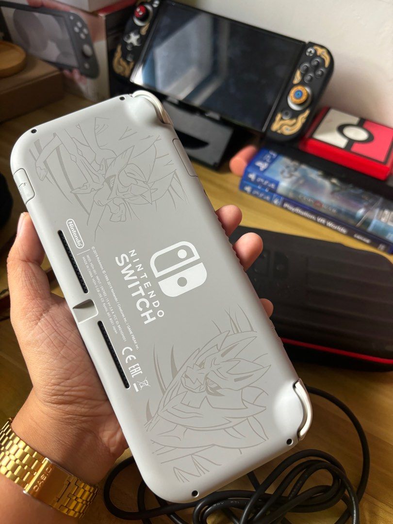 Nintendo switch lite zamazenta ed with 41 digital games, Video Gaming