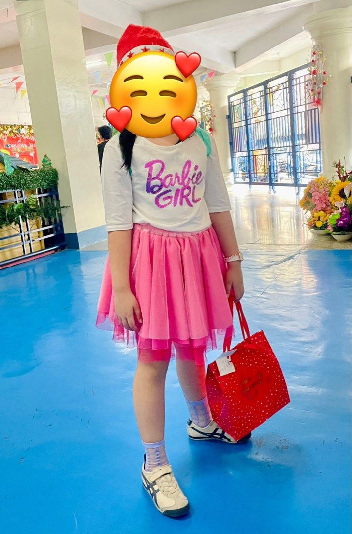 Pink Tulle skirt (Category: Babies & Kids Fashion) located in Taguig. Submitted by lam_decluttering (Listing ID 1331788814, Image 2). Description: Pink Tulle Skirt waist 21-24 inches length 15 inches.