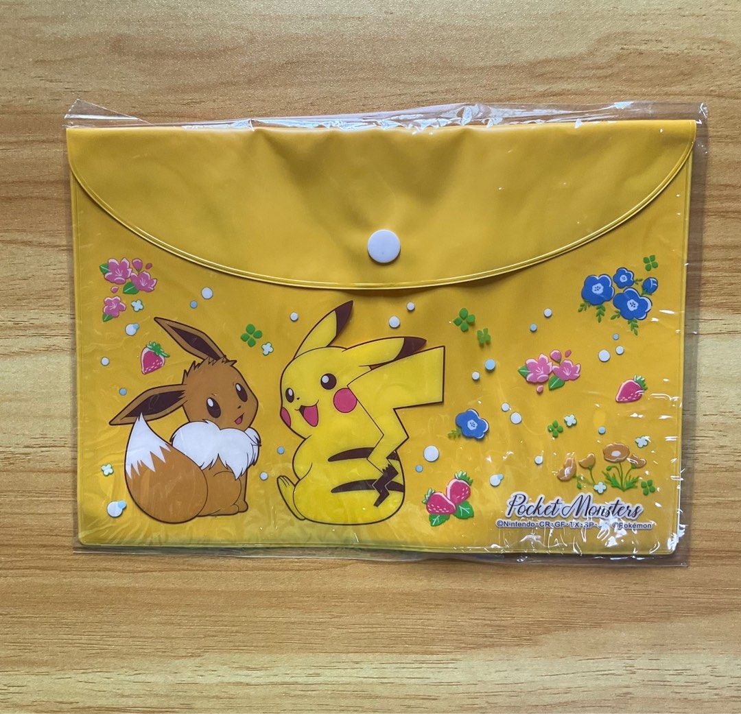 Pocket Monster Pikachu A5 Envelope/Snap Case (Category: Character Goods) located in Quezon City. Submitted by daintiesruss (Listing ID 1331794755, Image 1). Description: Pocket Monsters Pikachu A5 Envelope/ Snap Case W 6in L 9in.