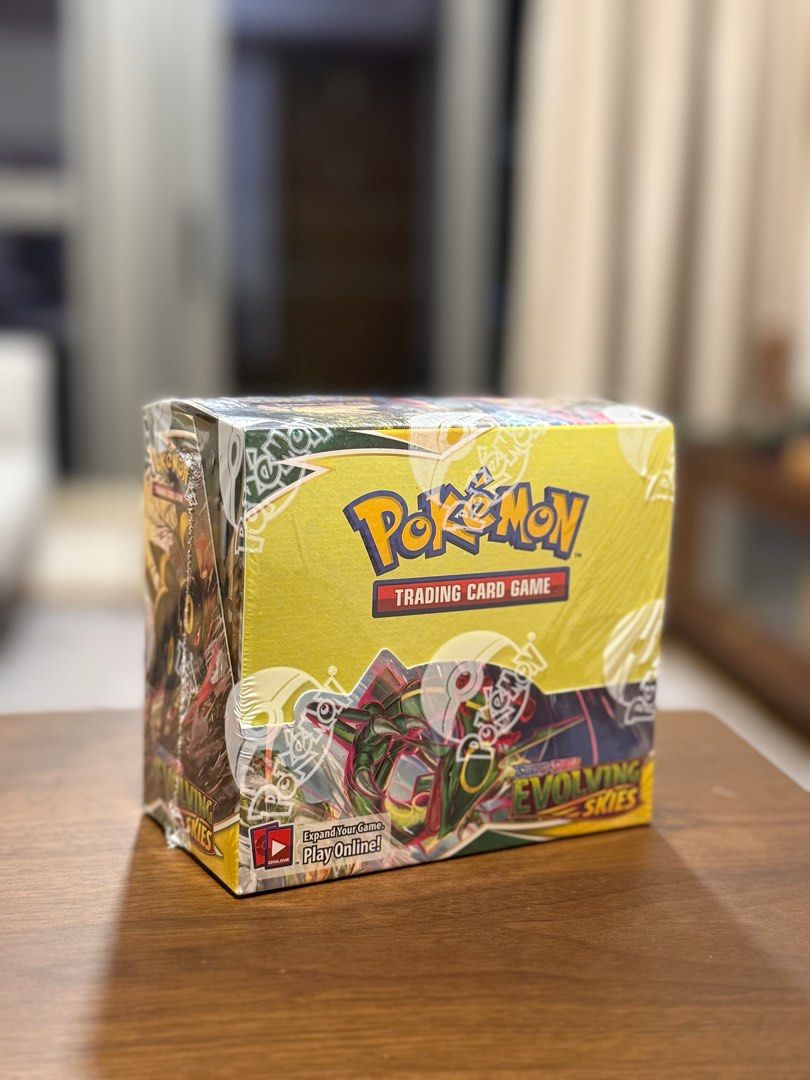 ポケモンカードゲーム エボルビングスカイズ　evolving skies Evolving Skies Booster Display Box 英語版