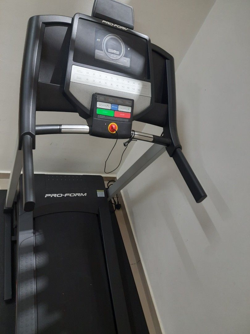 PROFORM 300i Threadmill incline programs iFit App Bluetooth