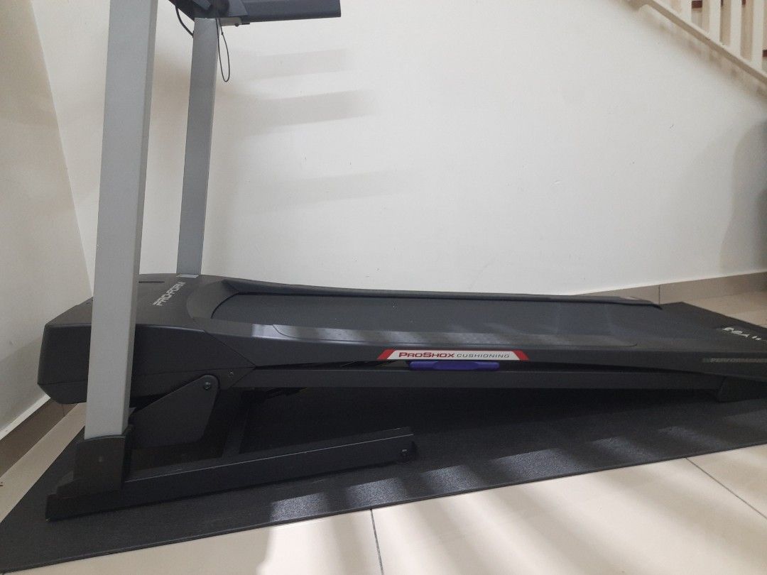 PROFORM 300i Threadmill incline programs iFit App Bluetooth