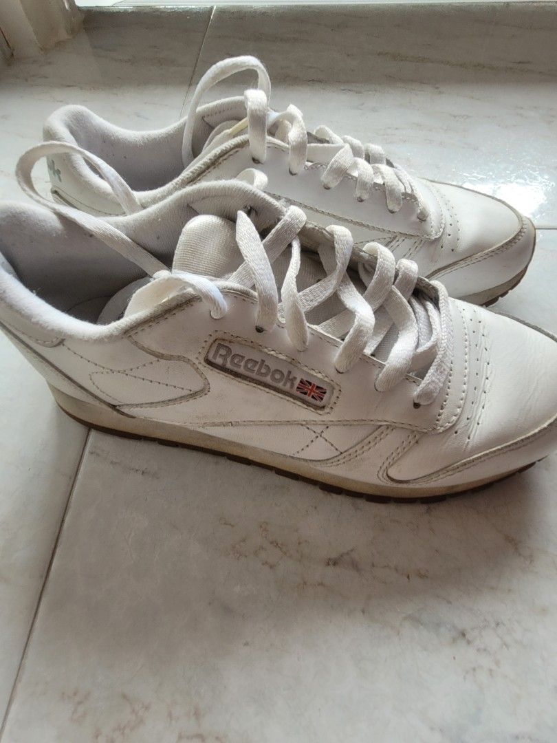 Reebok Classic Womens Sneakers Tennis Shoes White Athletic Casual
