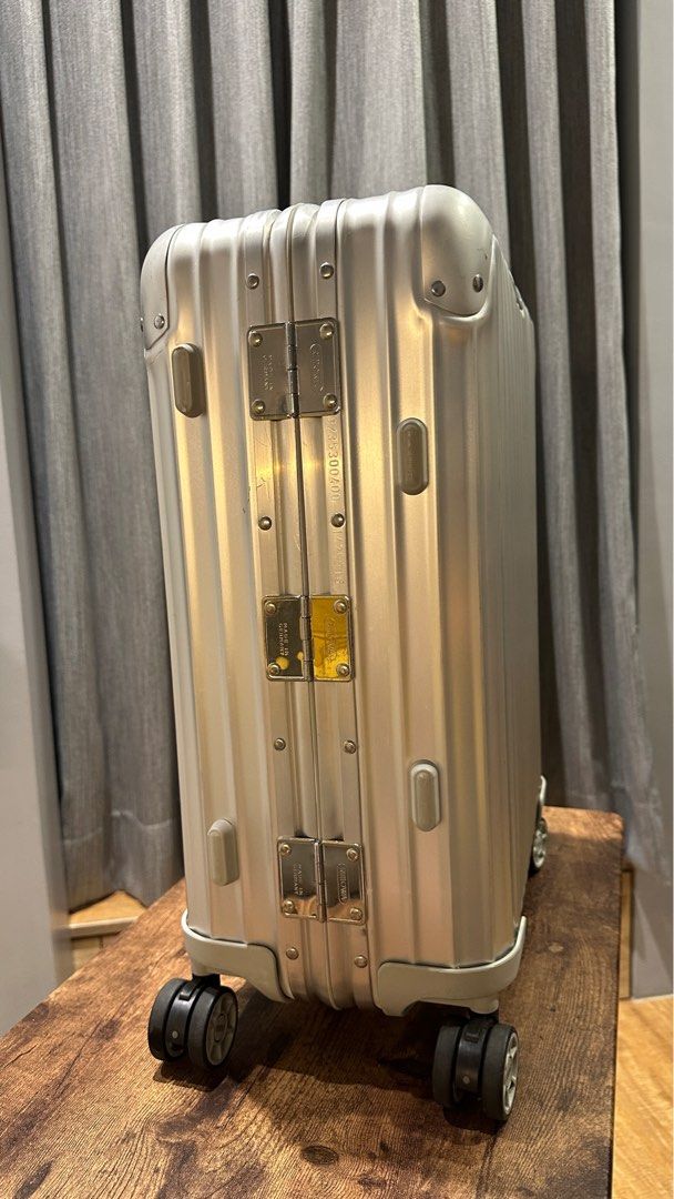 Rimowa Topas 21