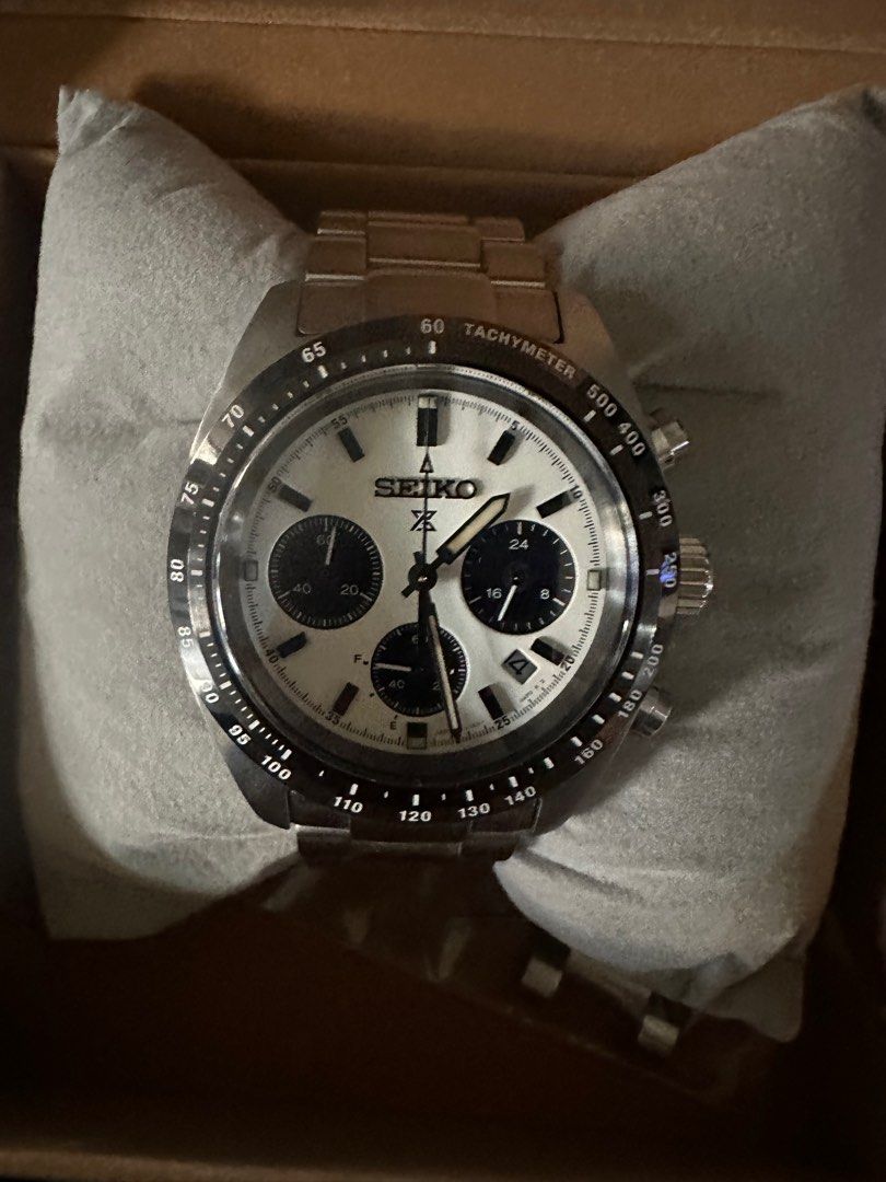 Seiko Prospex Panda Speedtimer (Category: Luxury Watches) located in Taguig. Submitted by oliver_cruz23 (Listing ID 1331799537, Image 2). Description: For Sale only Seiko Prospex SBDL085 Speedtimer Panda 39mm case size Bought in Japan Complete with double box manual JDM Used once good as new Srp 36,000 Selling for 26,000 Taguig BGC location Buyer shoulders lalamove fee Can be shipped via lbc.