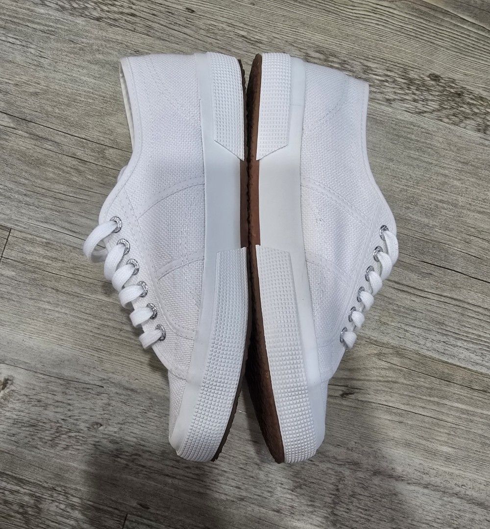 Superga size 41 (Category: Sneakers) located in Singapore. Submitted by cpt.jack.sparrow (Listing ID 1331757708, Image 2). Description: Worn only once. Clearing wardrobe..