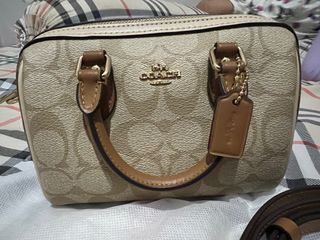 (Kategori: ) berada di . Dikirim oleh christaliamariaa (ID iklan 1331884648, Gambar 1). Deskripsi: .