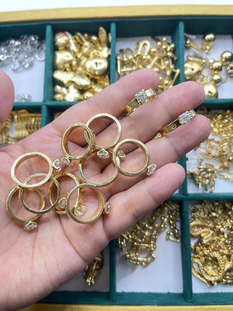 Cartier baby jewelry shop