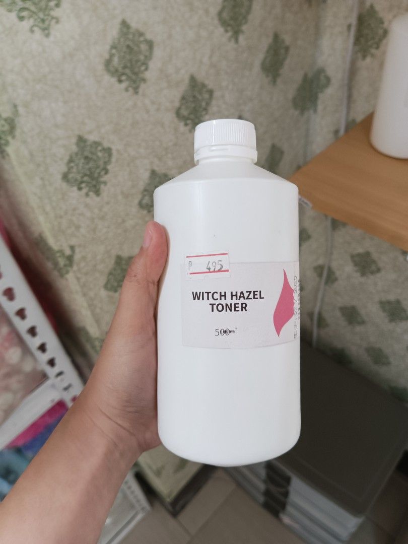 500ml Witch Hazel Toner (Category: Face Care) located in Quezon City. Submitted by mlacosmetiquenoime (Listing ID 1331965294, Image 1). Description: .