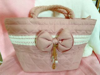(Category: ) located in . Submitted by sabrina2011 (Listing ID 1332015907, Image 1). Description: .