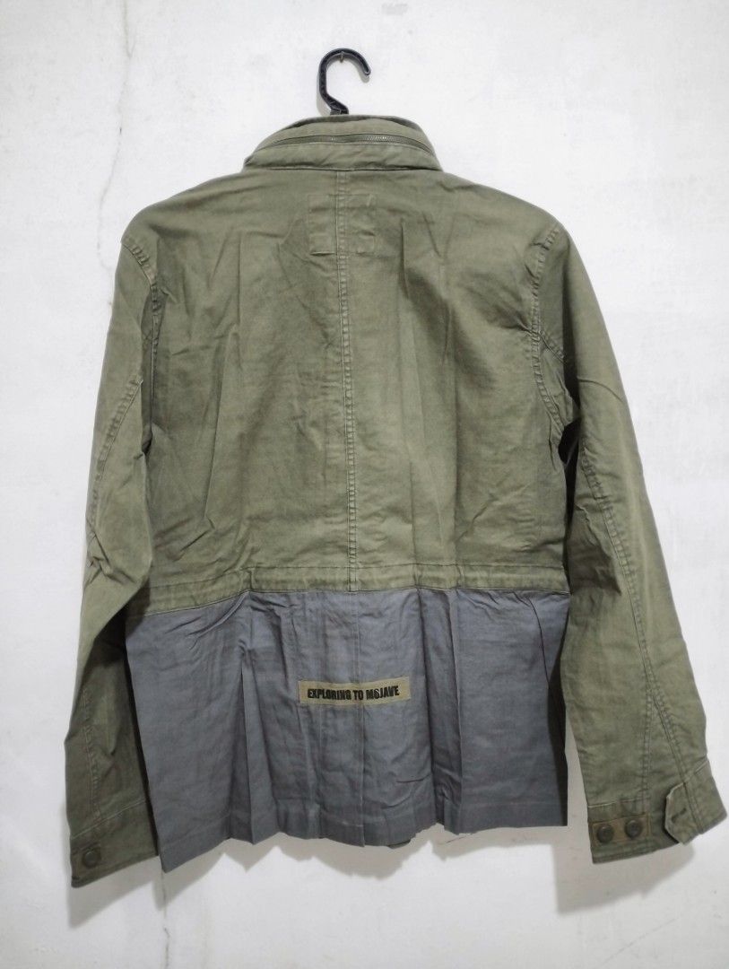 Army parka jacket merk OLD NAVY, Fesyen Pria, Pakaian Baju