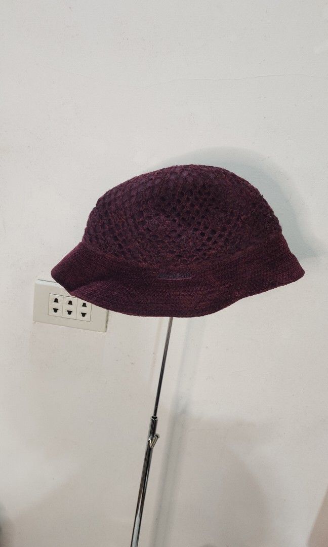 Balmain Bucket hat (Category: Hats & Beanies) located in Santa Cruz. Submitted by retroflash (Listing ID 1331946178, Image 1). Description: Adult Size (Large).
