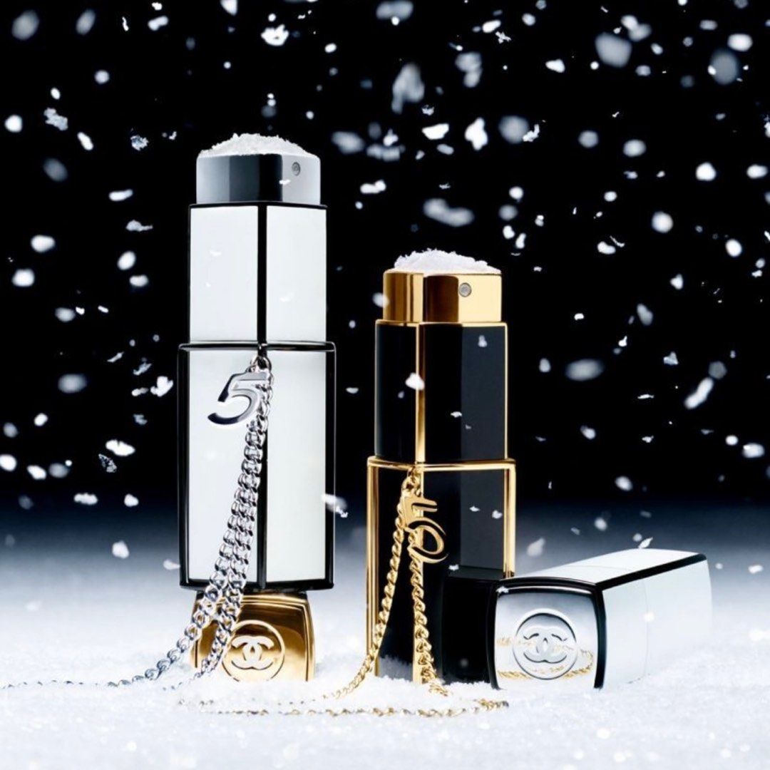 Chanel christmas perfume store