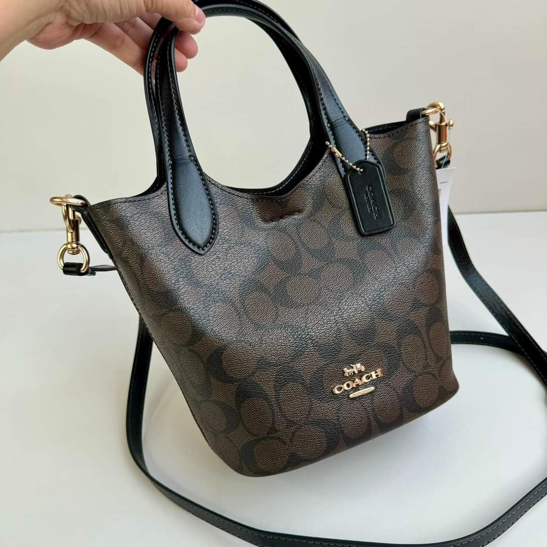 Coach Hanna (Category: Luxury Bags & Wallets) located in Batangas. Submitted by bagsbyann (Listing ID 1331942741, Image 3). Description: .