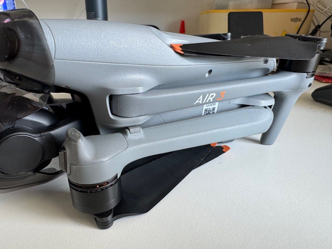 DJI Air 3 Fly More Combo (DJI RC-2)62863112804609114