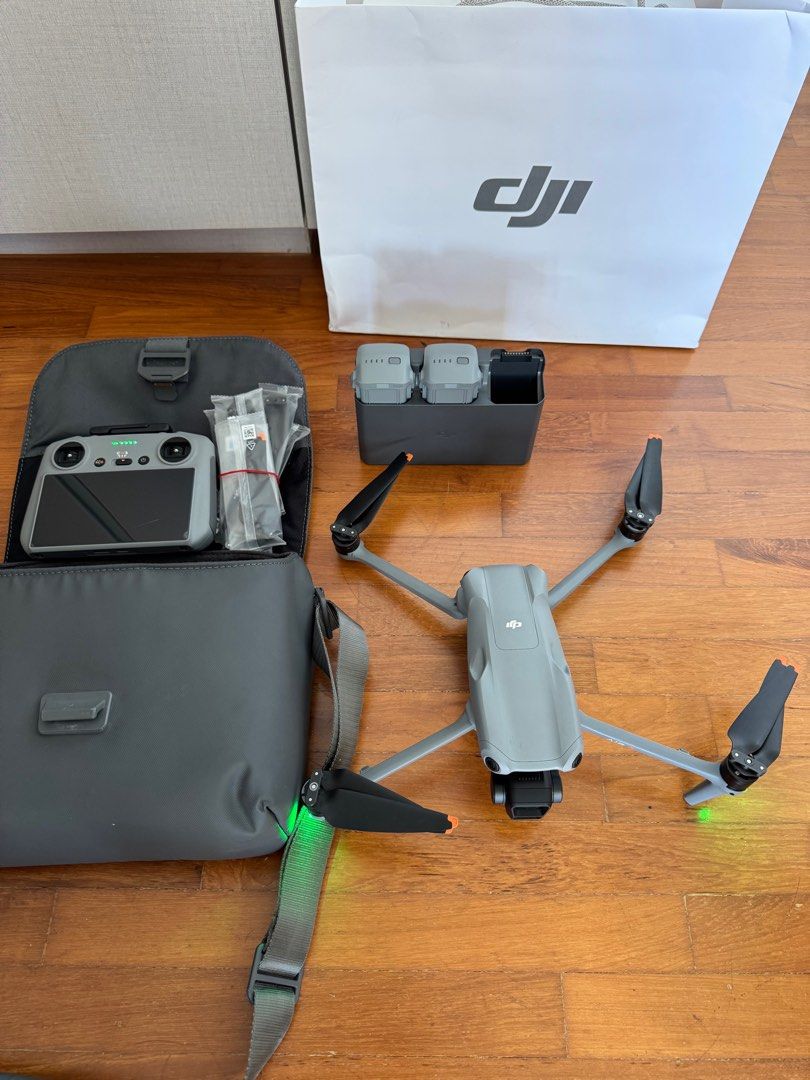 DJI Air 3 Fly More Combo (DJI RC-2)628631128046091114