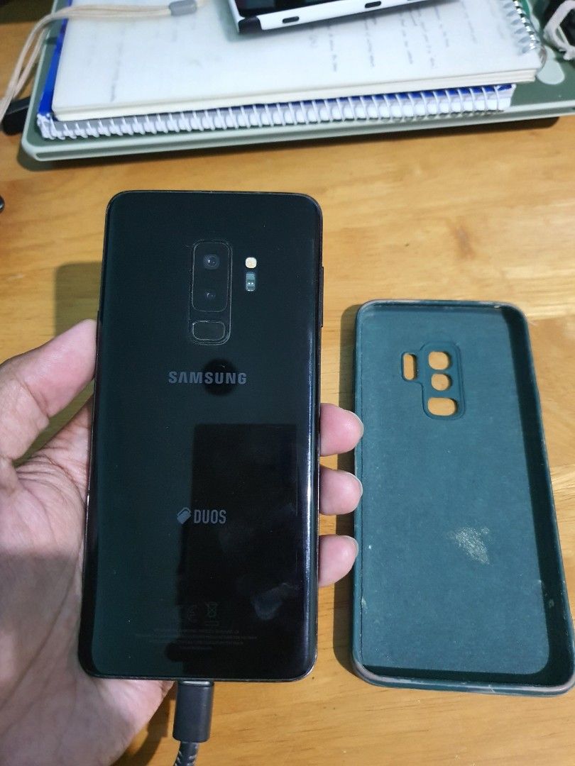 Galaxy S9+ 6/128 (Category: Samsung) located in Calamba. Submitted by junethomasb (Listing ID 1261471523, Image 2). Description: For Sale: Ram: 6GB Storage: 128GB Issue: Broken OLED Display Missing Bixby botton Unit Only.