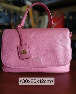 (Category: ) located in . Submitted by corneliasbags (Listing ID 1331974160, Image 1). Description: .