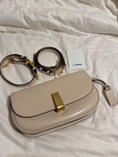 （分類：）位於 。 由 warmgrace_ 提交（商品編號 1332093319，圖片 1）。簡介： 。