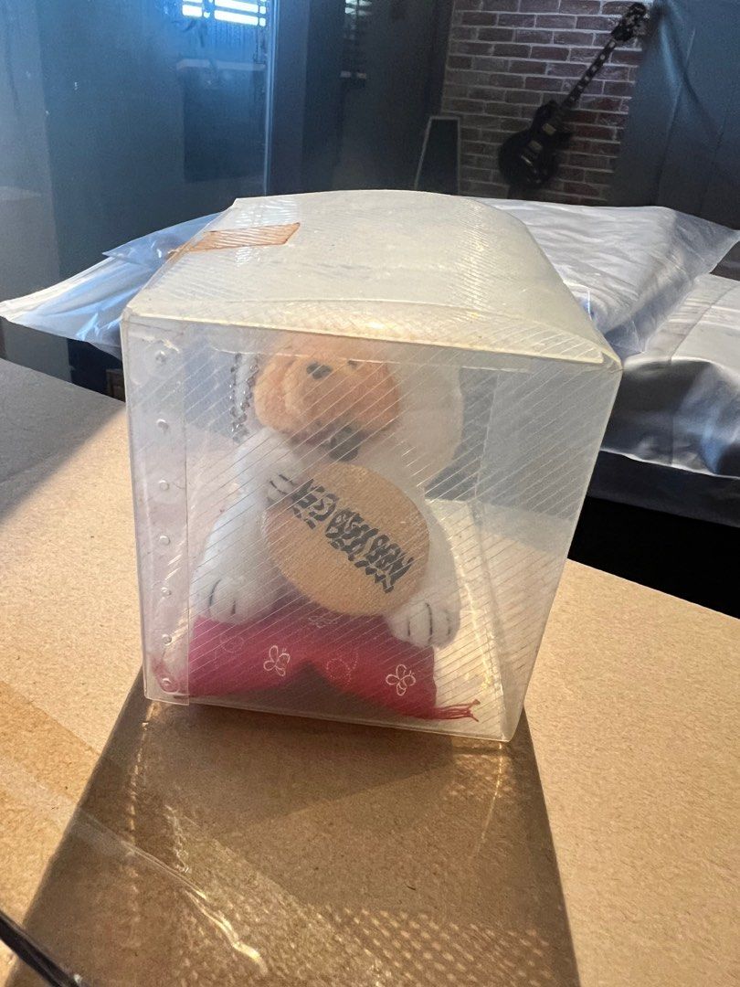 Keychains / Charms (Category: Vintage Collectibles) located in Singapore. Submitted by pinoclover (Listing ID 1331967673, Image 1). Description: Winnie the Pooh in japanese fortune cat outfit. New in box..