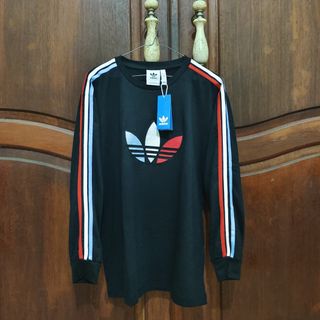 (Kategori: ) berada di . Dikirim oleh batavia080 (ID iklan 1332059704, Gambar 1). Deskripsi: .