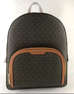 (Category: ) located in . Submitted by bagsbyann (Listing ID 1331946916, Image 1). Description: .