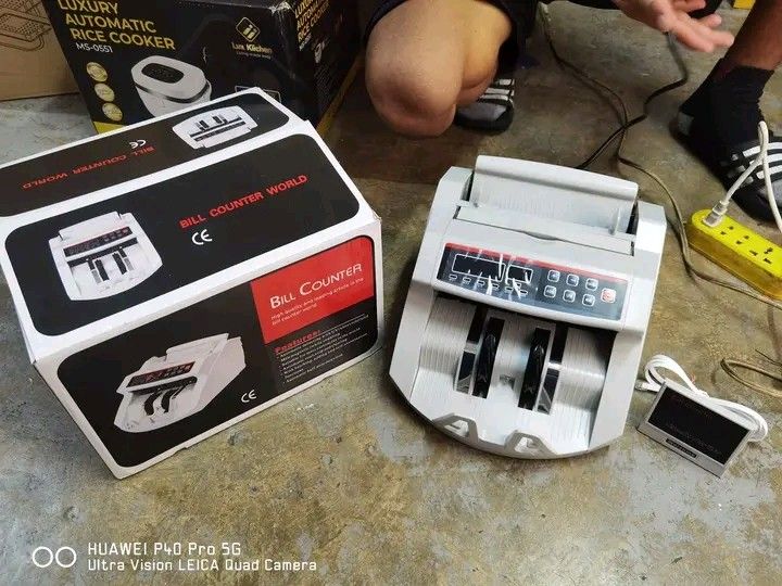 Money Counter Bill (Category: Office & Business Technology) located in Manila. Submitted by micoooy (Listing ID 1331939888, Image 1). Description: .