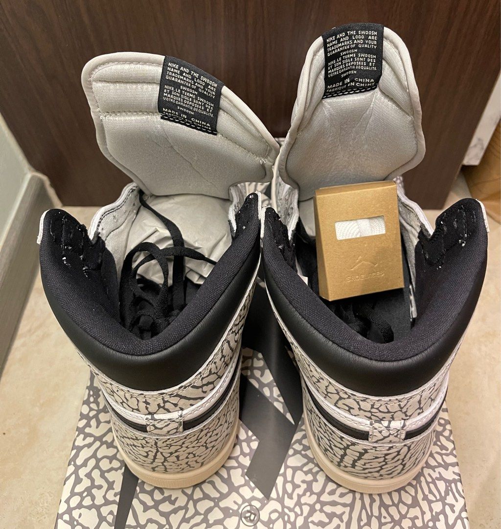 Aj1 logo clearance