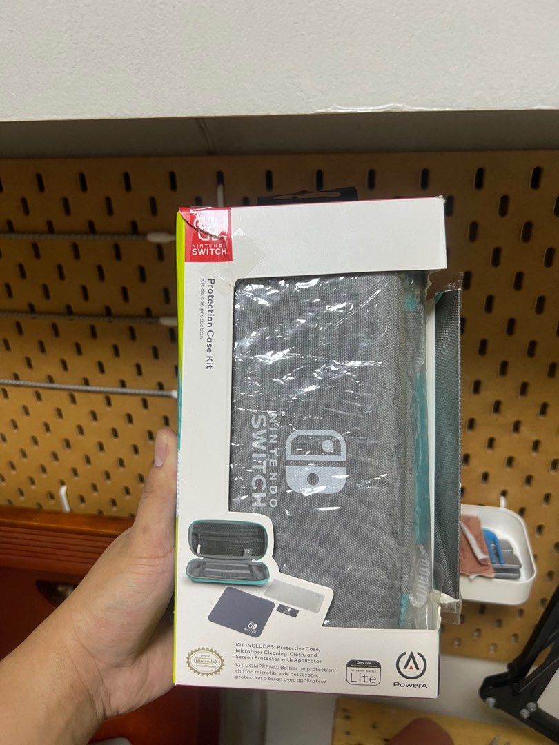 Nintendo Switch Protection Case Kit (Power A Brand) (Category: Cases & Covers) located in Valenzuela. Submitted by danielbelando4 (Listing ID 1332043390, Image 1). Description: Brand new from canada Broke box but item is still in good condition.