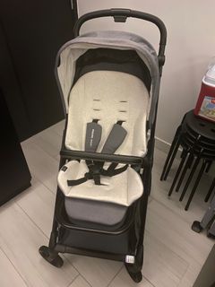 （分類：）位於 。 由 nicjes828 提交（商品編號 1332058489，圖片 1）。簡介： 。