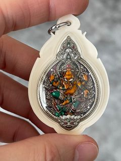 (Category: ) located in . Submitted by 619_collection (Listing ID 1328154866, Image 1). Description: .