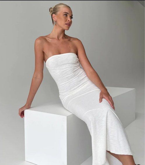 open lace back dress Oscar Midi Dress Green main image 0