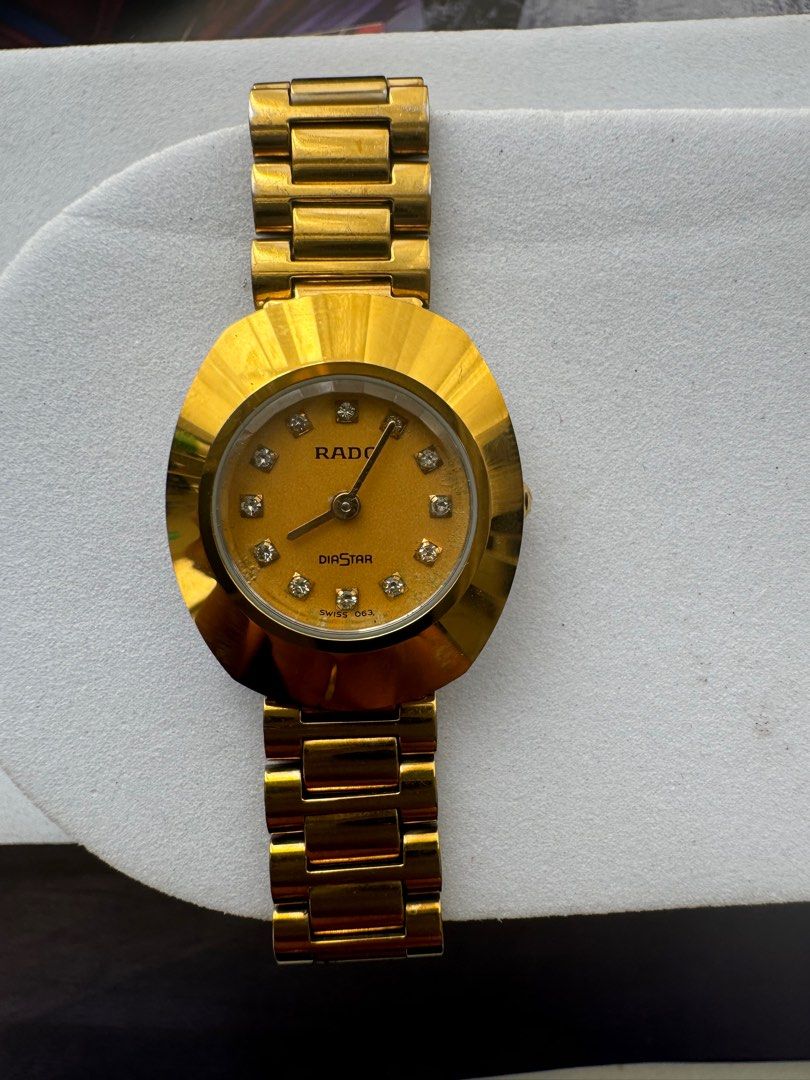 rado diastar with diamonds (Category: Luxury Watches) located in Cagayan de Oro. Submitted by moiobsession (Listing ID 1332041298, Image 3). Description: authentic with diamonds.