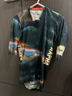 （分類：）位於 。 由 wong___x 提交（商品編號 1332090940，圖片 1）。簡介： 。