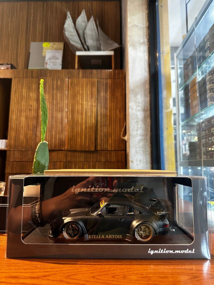ミニカー Ignition model 1:18 Stella Artois ミニカー Ignition model 1:18 Stella Artois Ignition model 1
