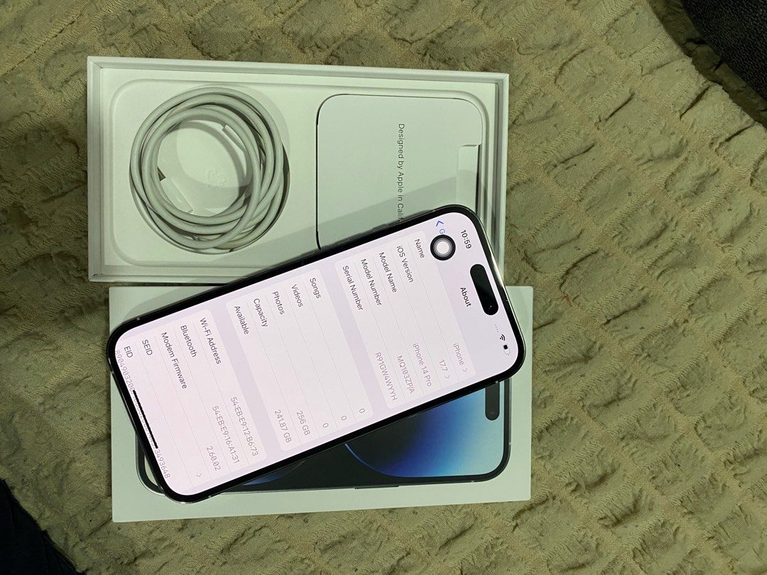 Secondhand iPhone 14 pro 256 gb (Category: iPhone 14 Series) located in Manila. Submitted by orlandotub99548 (Listing ID 1331956201, Image 3). Description: Available iPhone 14Pro 256gb secondhand smooth no issue See pictures for more details pick up point in Greenhills Shopping center 📌weCod door to door 📌we ship nationwide via LBC 📌we accept gcash 📌we accept bank transfer 📌we accept ggives For inquiry contact: 09673157499/09277268323 or vis