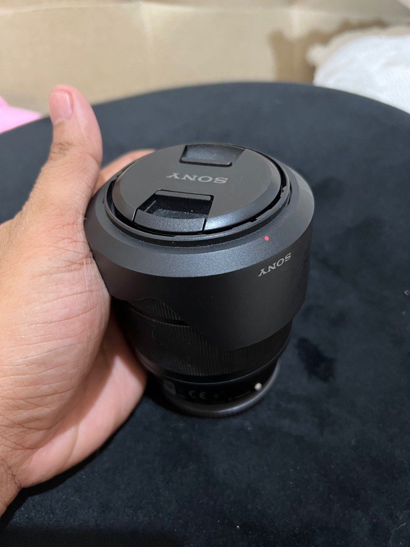 SONY E-MOUNT LENS 28-70MM 3.5-5.6 (Category: Lens & Kits) located in Quezon City. Submitted by jerome2929 (Listing ID 1332041911, Image 3). Description: FOR SALE SONY E-MOUNT 28-70MM 3.5-5.6 8,000 FIX NO ISSUE NOVALICHES AREA .