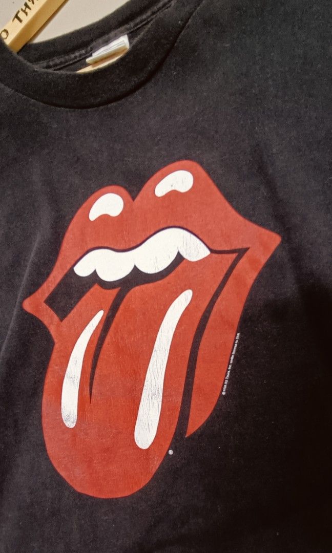 vintage rolling stones shirt dated 1999 (Category: Tshirts & Polo Shirts ) located in Pasay City. Submitted by mjsumaribo16585 (Listing ID 1331952612, Image 2). Description: vintage rolling stones shirt dated 1999 XL 24x29 PeeEmmz mga borg🫡.