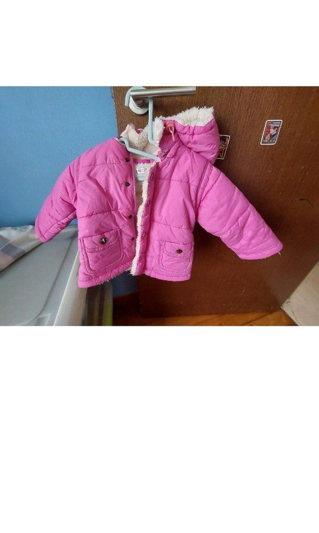 Winter Jacket (Category: Babies & Kids Fashion) located in Singapore. Submitted by oddsloth (Listing ID 1332054033, Image 1). Description: size 2 from Feeeze zone.