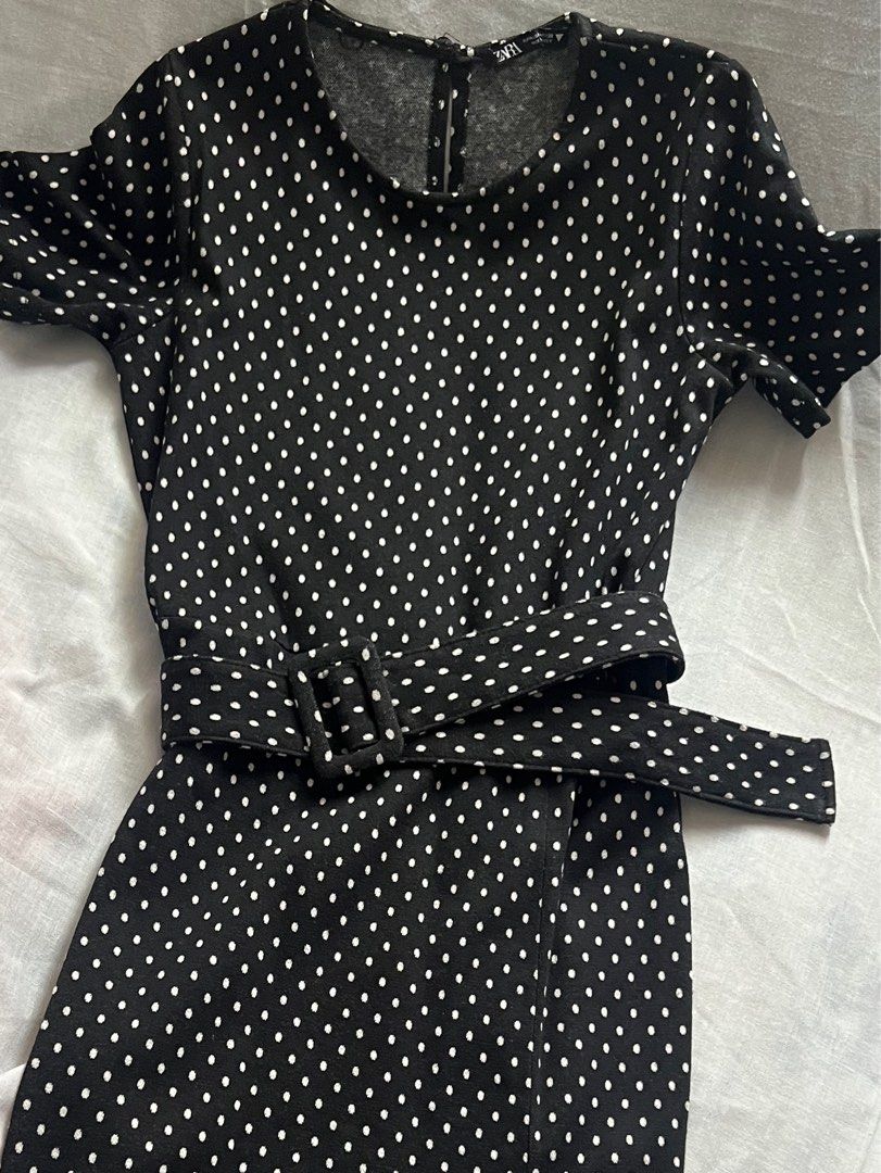 Zara Polka Dot Office Dress (Category: Dresses) located in Cebu City. Submitted by ootdiet (Listing ID 1331986544, Image 2). Description: Fits small to semi medium.