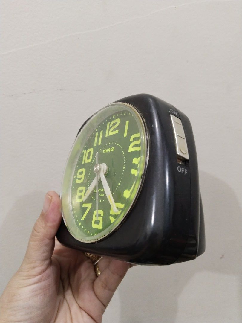 Affordable Big Alarm Clock for only php120 😍🫰 (Category: Clocks) located in Malolos. Submitted by afford.japan (Listing ID 1332239620, Image 2). Description: Affordable Big Alarm Clock for only php120 😍🫰.