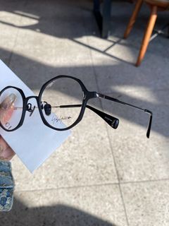 (Category: ) located in . Submitted by conan_spectacle (Listing ID 1332266208, Image 1). Description: .
