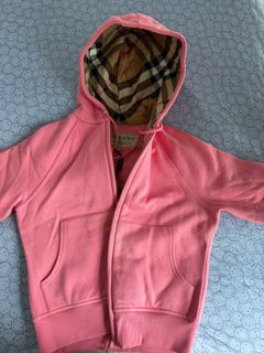(Category: ) located in . Submitted by Shopboholic (Listing ID 1332123619, Image 1). Description: .