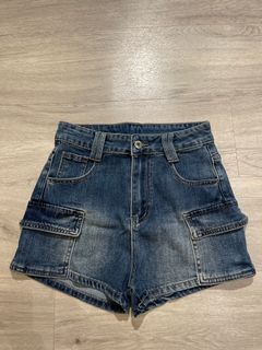 (Category: ) located in . Submitted by tyrell06091974 (Listing ID 1332213320, Image 1). Description: .